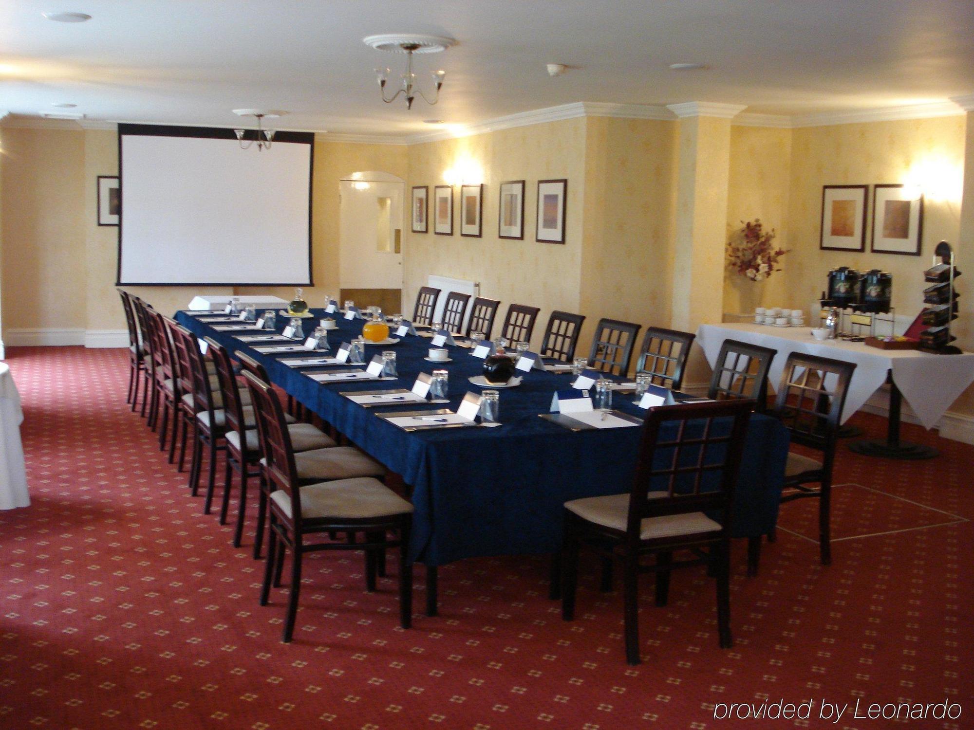 נאטספורד Mere Court Hotel מתקנים תמונה